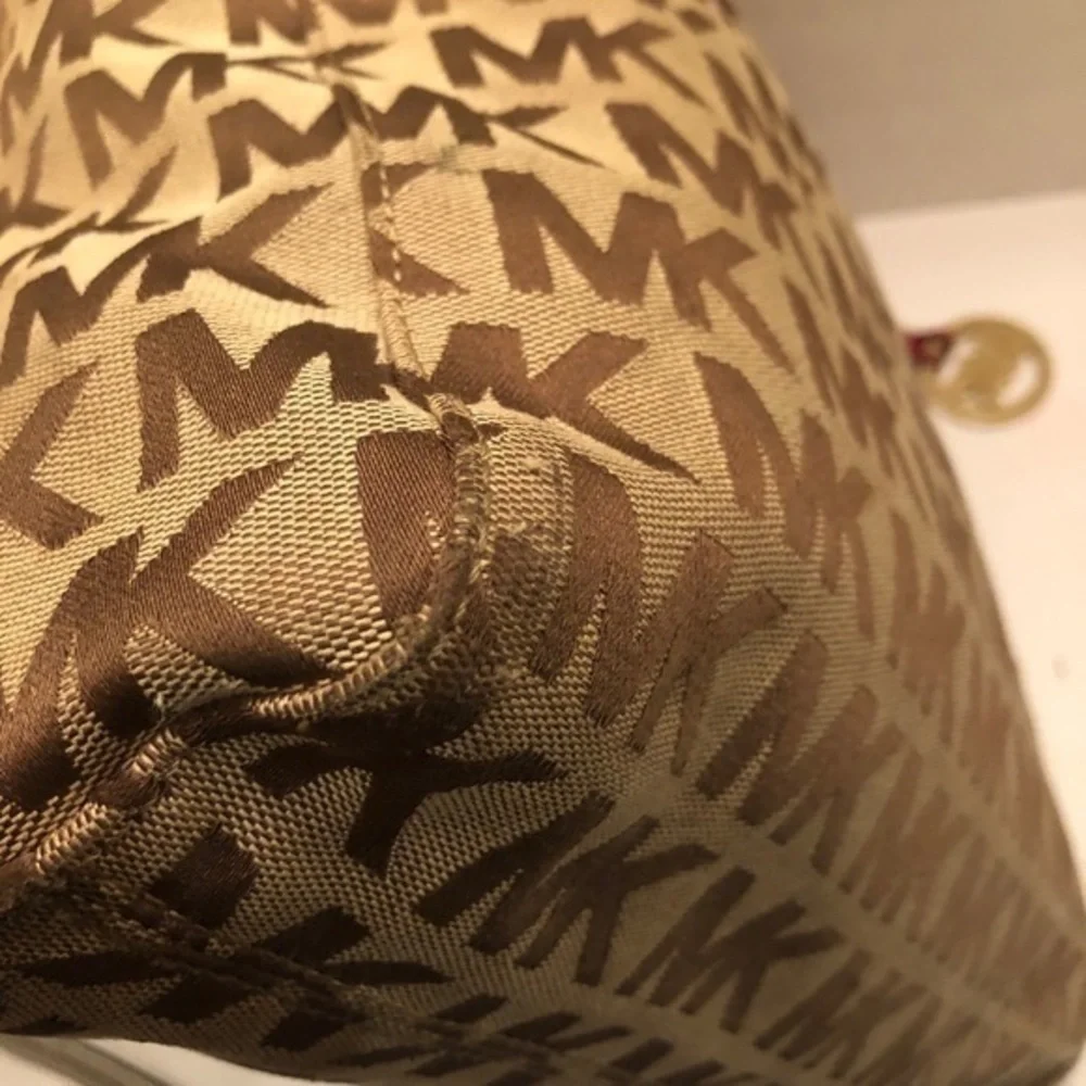Michael kors brown monogram signature tote bag